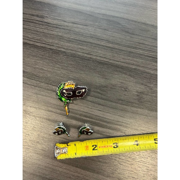 VTG Mardi Gras Mask Feathers Brooch Pin w/ Matching Earrings NOT MARKED - Picture 9 of 10